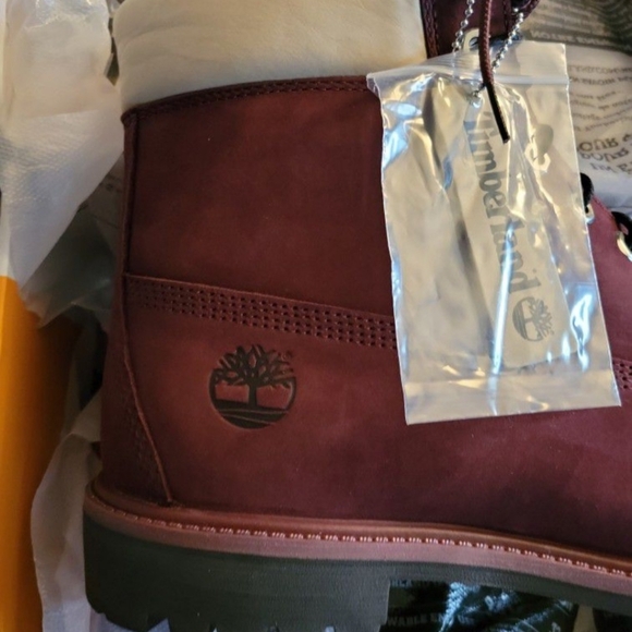 Mens Timberland 6" Premium Boots Burgundy with Beige Collar - Picture 9 of 11